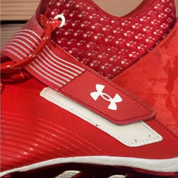 Under Armour highlight hammer MC red/white football cleats Sz 14 men\'s